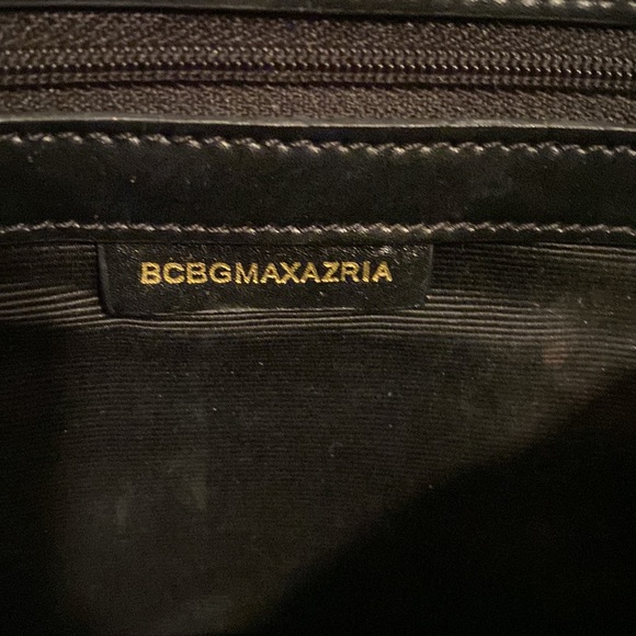 BCBG MAXAZRIA LARGE COWHIDE CLUTCH WITH REAL FUR & lock - Picture 6 of 12